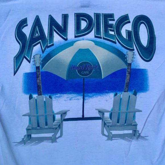 🎸Hard Rock Cafe San Diego CA 🏝️ Guitars in Paradise 🏝️ Vintage Graphic Tee 🎸 - Picture 6 of 12